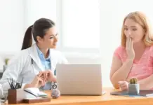 Quais são os sintomas de problemas hormonais?