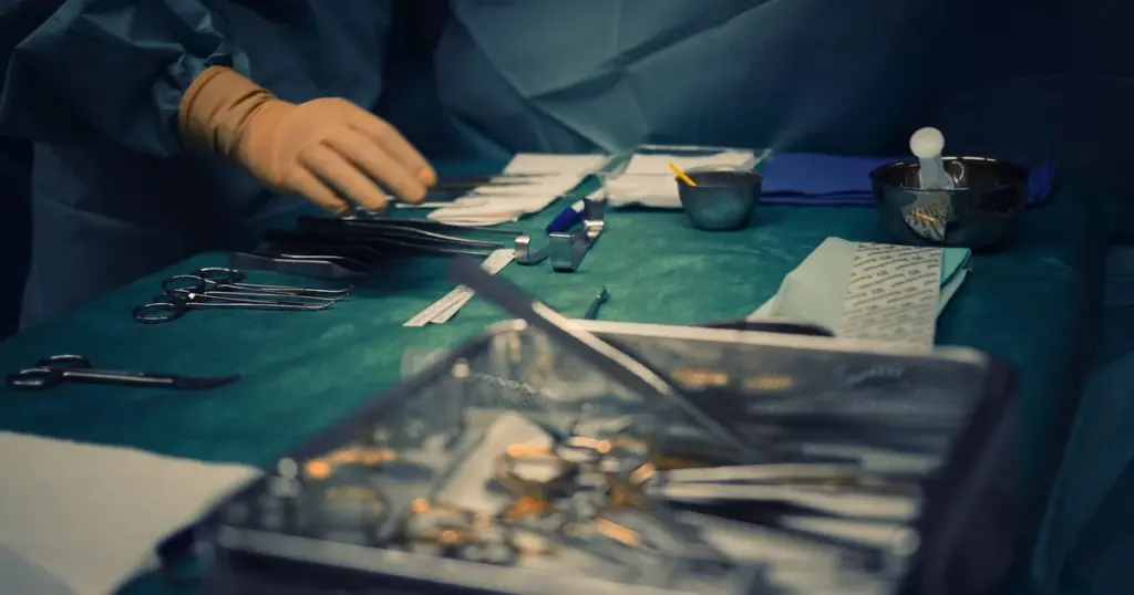 apos cirurgia de catarata o olho fica tremendo